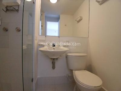 Apartamento de 2 alcobas en arriendo en Medellin, Medellín, 70 m² · foto 11 de 13