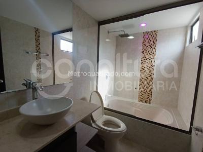 Apartamento de 3 alcobas en arriendo en Medellin, Medellín, 87 m² · foto 2 de 10