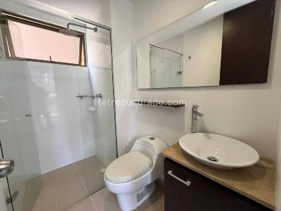 Apartamento de 2 alcobas en arriendo en Medellin, Medellín, 72 m² · foto 11 de 15