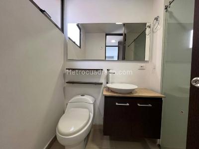 Apartamento de 2 alcobas en arriendo en Medellin, Medellín, 72 m² · foto 12 de 15