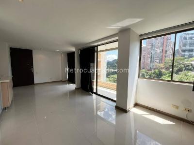 Apartamento de 2 alcobas en arriendo en Medellin, Medellín, 72 m² · foto 3 de 15