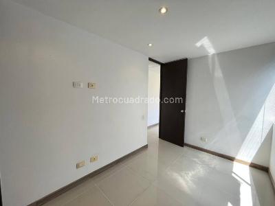 Apartamento de 2 alcobas en arriendo en Medellin, Medellín, 72 m² · foto 9 de 15