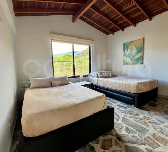 Casa de 4 alcobas en arriendo en Envigado, Envigado, 400 m² · foto 11 de 15