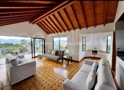 Casa de 4 alcobas en arriendo en Envigado, Envigado, 400 m² · foto 5 de 15