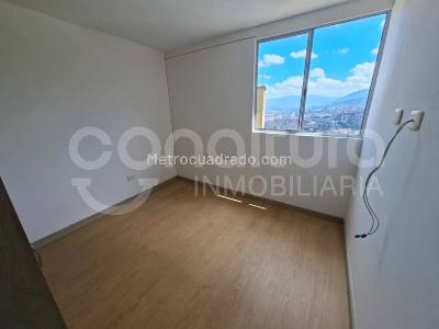 Apartamento de 3 alcobas en arriendo en Envigado, Envigado, 75 m² · foto 2 de 15