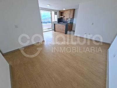 Apartamento de 3 alcobas en arriendo en Envigado, Envigado, 75 m² · foto 4 de 15