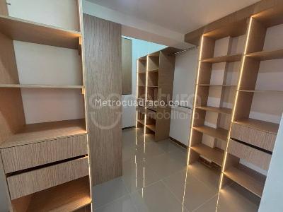 Apartamento de 3 alcobas en arriendo en Medellin, Medellín, 300 m² · foto 11 de 15