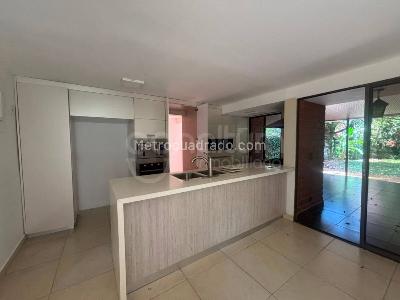 Apartamento de 3 alcobas en arriendo en Medellin, Medellín, 300 m² · foto 2 de 15