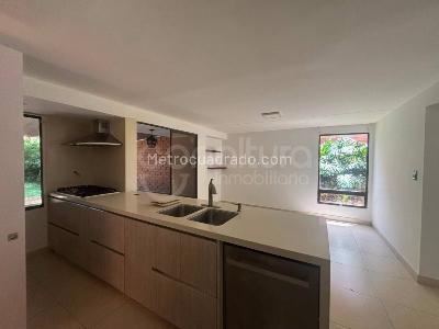 Apartamento de 3 alcobas en arriendo en Medellin, Medellín, 300 m² · foto 3 de 15