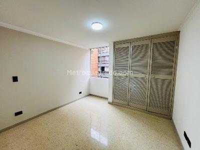 Apartamento de 2 alcobas en arriendo en Medellin, Medellín, 70 m² · foto 10 de 13