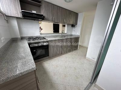 Apartamento de 3 alcobas en arriendo en Medellin, Medellín, 75 m² · foto 2 de 15
