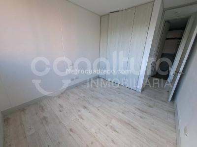 Apartamento de 2 alcobas en arriendo en Envigado, Envigado, 86 m² · foto 10 de 14