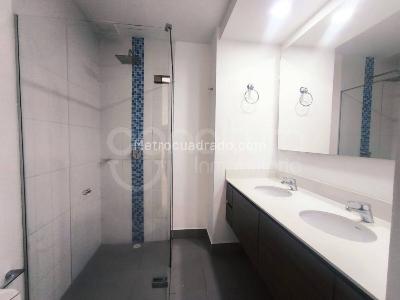 Apartamento de 3 alcobas en arriendo en Medellin, Medellín, 85 m² · foto 14 de 15