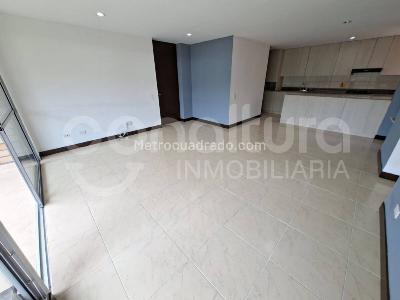 Apartamento de 3 alcobas en arriendo en Envigado, Envigado, 98 m² · foto 4 de 15