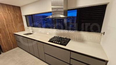 Apartamento de 3 alcobas en arriendo en Medellin, Medellín, 175 m² · foto 3 de 15
