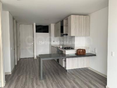 Apartamento de 1 alcoba en arriendo en Medellin, Medellín, 65 m² · foto 2 de 12