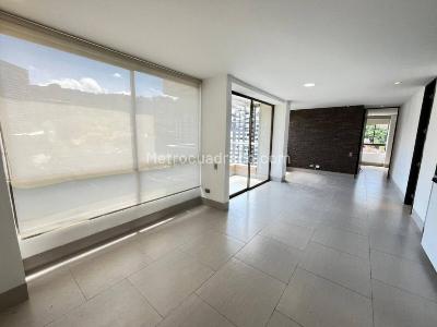 Apartamento de 2 alcobas en arriendo en Medellin, Medellín, 72 m² · foto 3 de 15