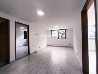 Apartamento de 3 alcobas en arriendo en Medellin, Medellín, 186 m² · foto 3 de 15