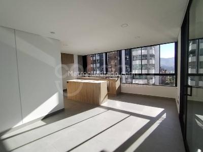 Apartamento de 2 alcobas en arriendo en Medellin, Medellín, 90 m² · foto 3 de 14