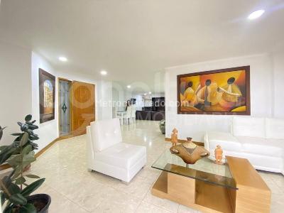 Apartamento de 3 alcobas en arriendo en Medellin, Medellín, 180 m² · foto 3 de 11