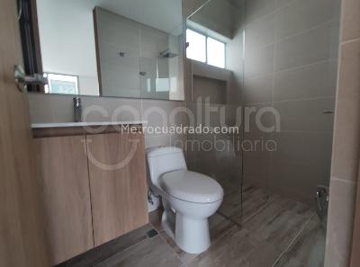 Apartamento de 3 alcobas en arriendo en Envigado, Envigado, 160 m² · foto 3 de 15