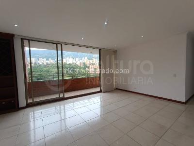 Apartamento de 3 alcobas en arriendo en Medellin, Medellín, 150 m² · foto 2 de 11