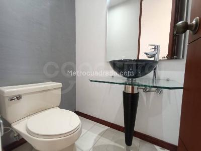 Apartamento de 3 alcobas en arriendo en Medellin, Medellín, 150 m² · foto 8 de 11