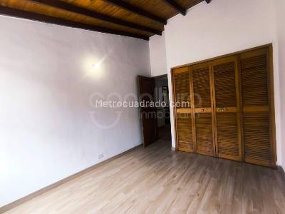 Casa de 3 alcobas en arriendo en Medellin, Medellín, 214 m² · foto 10 de 15