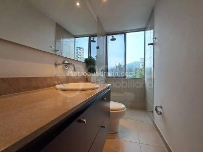 Apartamento de 2 alcobas en arriendo en Medellin, Medellín, 145 m² · foto 14 de 15