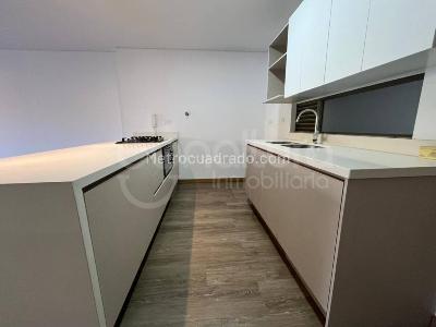 Apartaestudio en arriendo en Medellin, Medellín, 97 m² · foto 1 de 12
