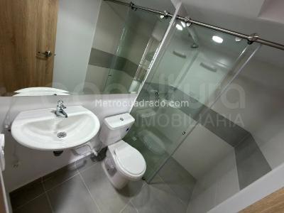 Apartamento de 2 alcobas en arriendo en Medellin, Medellín, 68 m² · foto 8 de 15