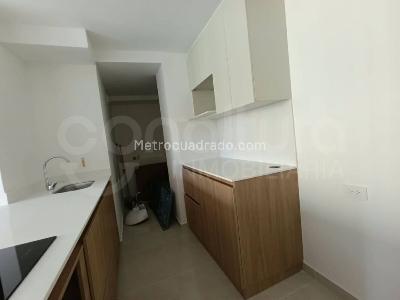 Apartamento de 3 alcobas en arriendo en Medellin, Medellín, 58 m² · foto 2 de 13