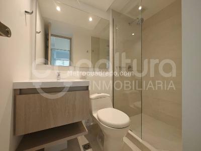 Apartamento de 2 alcobas en arriendo en Envigado, Envigado, 70 m² · foto 12 de 15