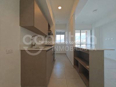 Apartamento de 2 alcobas en arriendo en Envigado, Envigado, 70 m² · foto 2 de 15
