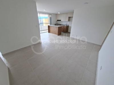 Apartamento de 2 alcobas en arriendo en Envigado, Envigado, 75 m² · foto 5 de 15