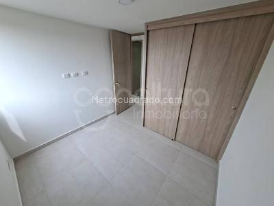 Apartamento de 2 alcobas en arriendo en Envigado, Envigado, 75 m² · foto 9 de 15