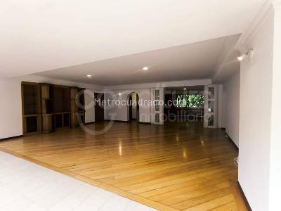 Apartamento de 3 alcobas en arriendo en Medellin, Medellín, 241 m² · foto 5 de 15