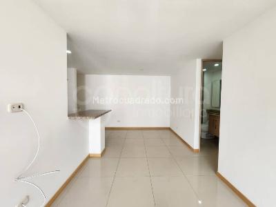 Apartamento de 3 alcobas en arriendo en Medellin, Medellín, 75 m² · foto 3 de 11