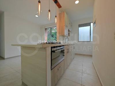 Apartamento de 3 alcobas en arriendo en Envigado, Envigado, 67 m² · foto 3 de 15