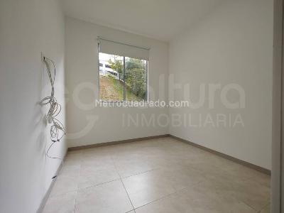 Apartamento de 3 alcobas en arriendo en Envigado, Envigado, 67 m² · foto 9 de 15