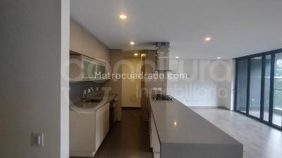 Apartamento de 2 alcobas en arriendo en Medellin, Medellín, 102 m² · foto 2 de 15