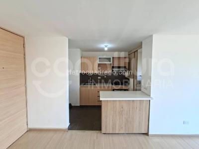 Apartamento de 2 alcobas en arriendo en Envigado, Envigado, 85 m² · foto 2 de 14
