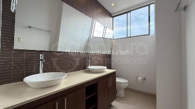 Apartamento de 3 alcobas en arriendo en Medellin, Medellín, 127 m² · foto 13 de 15