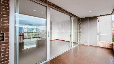 Apartamento de 3 alcobas en arriendo en Medellin, Medellín, 127 m² · foto 5 de 15