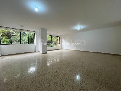 Apartamento de 3 alcobas en arriendo en Medellin, Medellín, 138 m² · foto 3 de 15