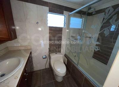 Casa de 4 alcobas en arriendo en Medellin, Medellín, 280 m² · foto 11 de 15