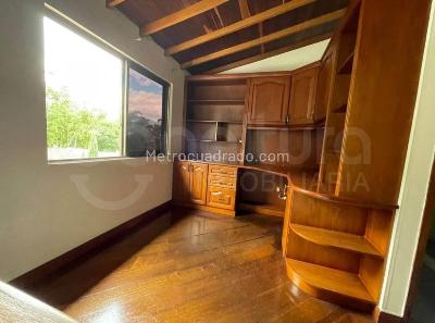 Casa de 4 alcobas en arriendo en Medellin, Medellín, 280 m² · foto 4 de 15