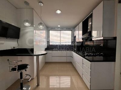 Apartamento de 3 alcobas en arriendo en Medellin, Medellín, 200 m² · foto 2 de 15
