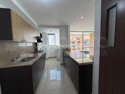 Apartamento de 3 alcobas en arriendo en Medellin, Medellín, 85 m² · foto 4 de 15