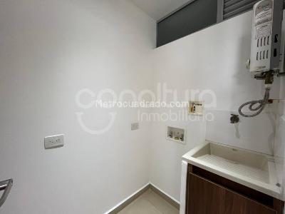 Apartamento de 1 alcoba en arriendo en Medellin, Medellín, 65 m² · foto 9 de 12